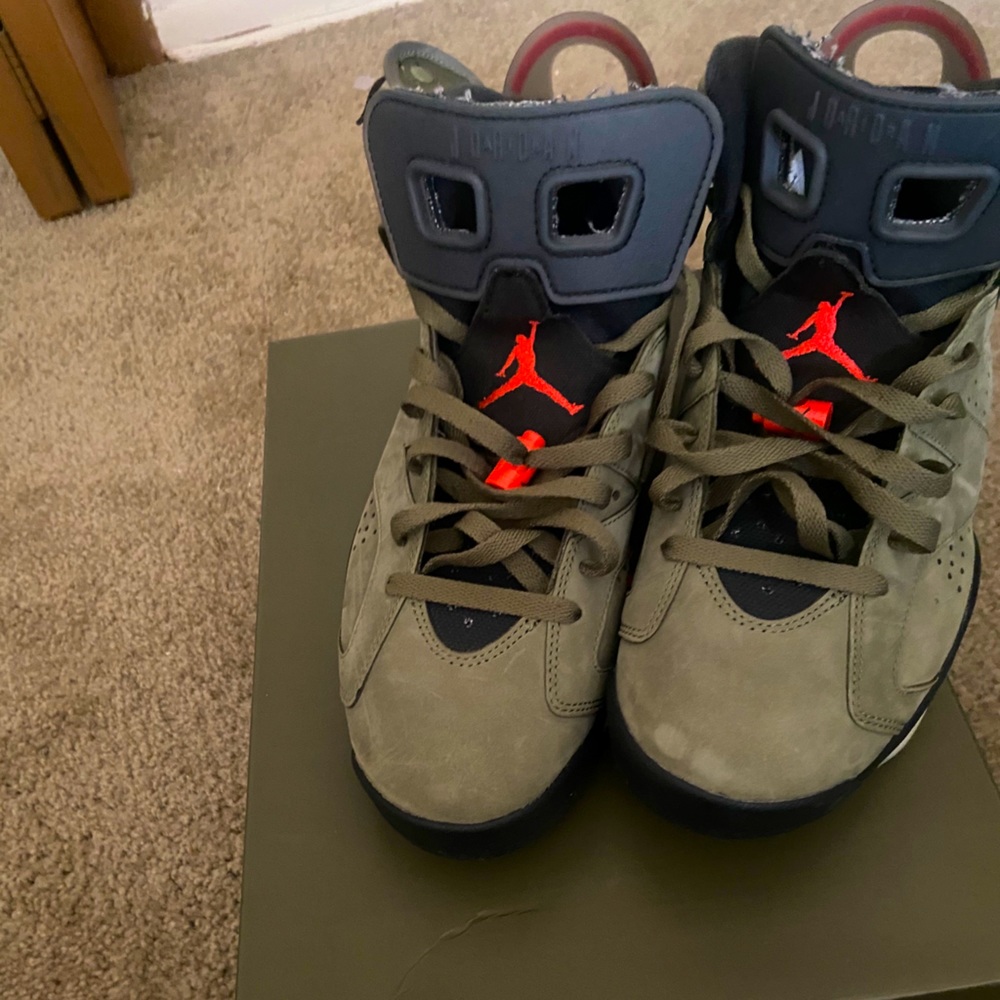 Travis Scott 6s